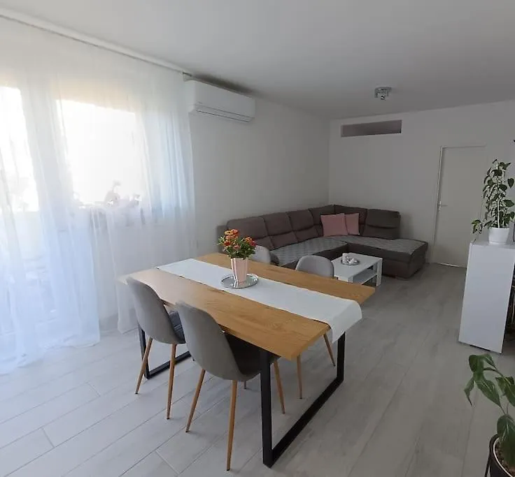Apartman Mary Apartment Pula